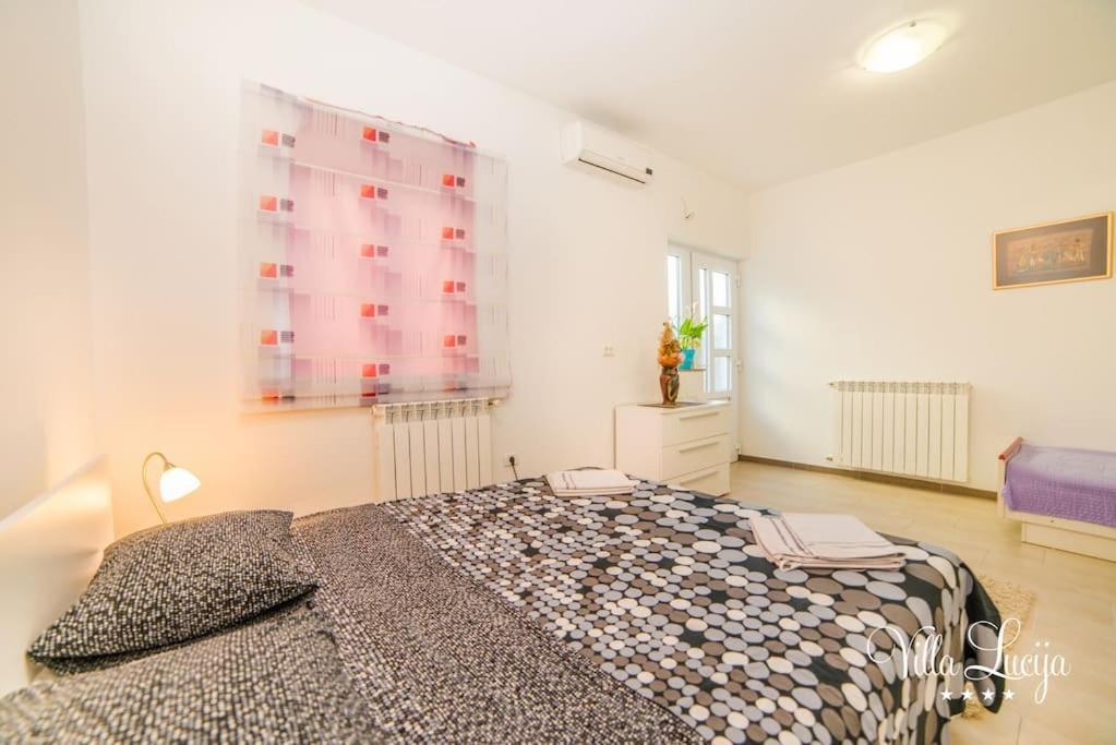 Villa Lucija Pula Exteriér fotografie